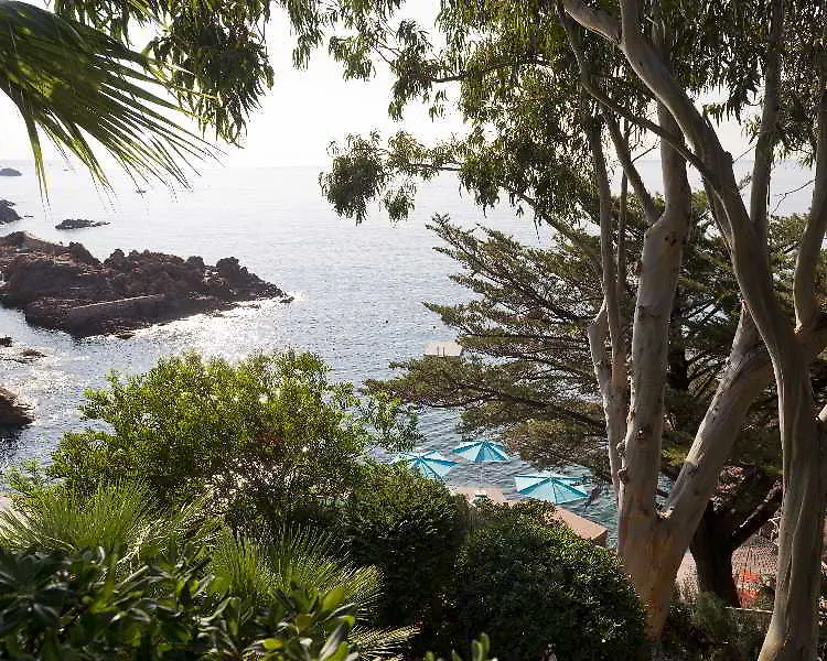 Tiara Miramar Beach Hotel & Spa Theoule-sur-Mer 5*,  France