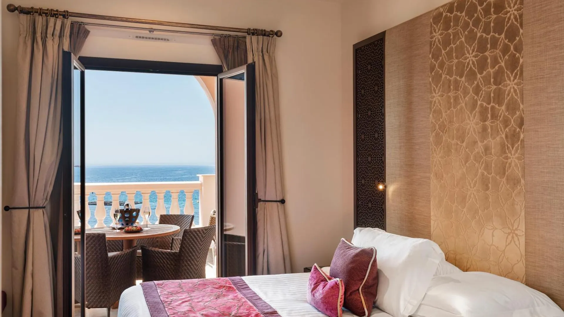 Tiara Miramar Beach Hotel & Spa Theoule-sur-Mer 5*,  France