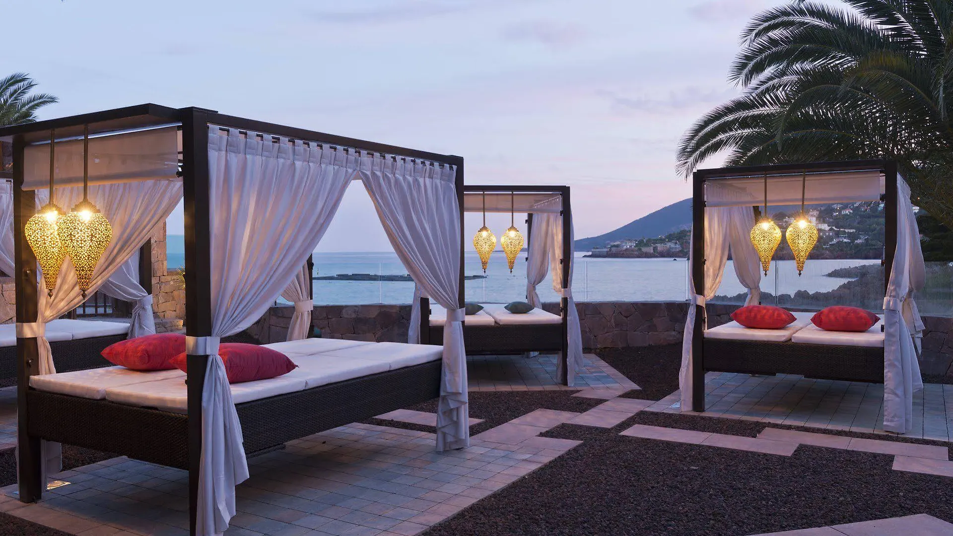 Tiara Miramar Beach Hotel & Spa Theoule-sur-Mer 5*,
