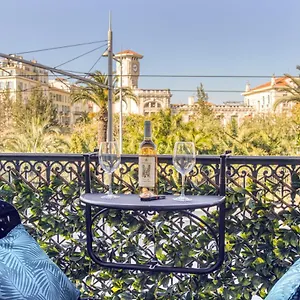 Apartment Le Jean Jaures - Refait A Neuf, Lumineux, Long Balcon, Jolie Vue, Wifi, Coeur Vieux-nice