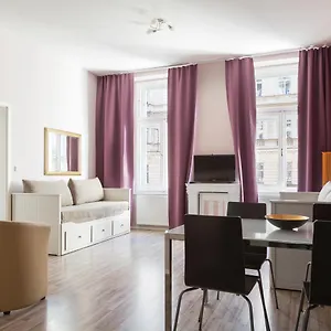 *** Hotel Royal Court Legerova Czech Republic