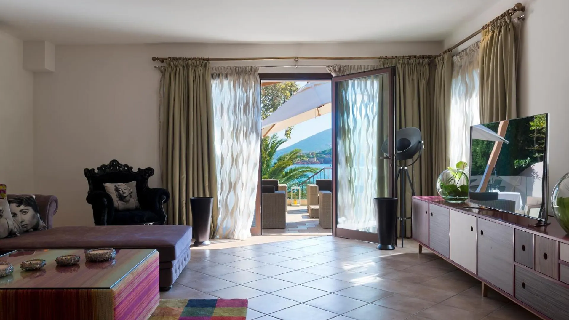 *****  Tiara Miramar Beach Resort Théoule-sur-Mer Francia